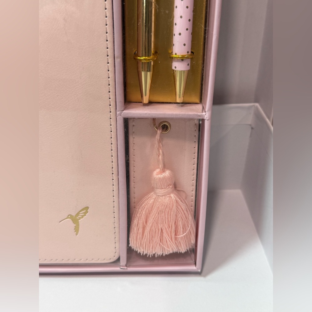 Papyrus Blush Pink Journal Gift Set w/ 2 Gold Pens & Tassel Bookmark – New - Picture 3 of 8
